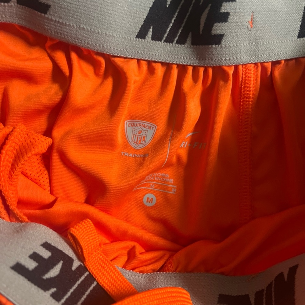 Nike Cleveland Browns Shorts Mens Medium Orange On Field Apparel Football NFL - Picture 6 of 8